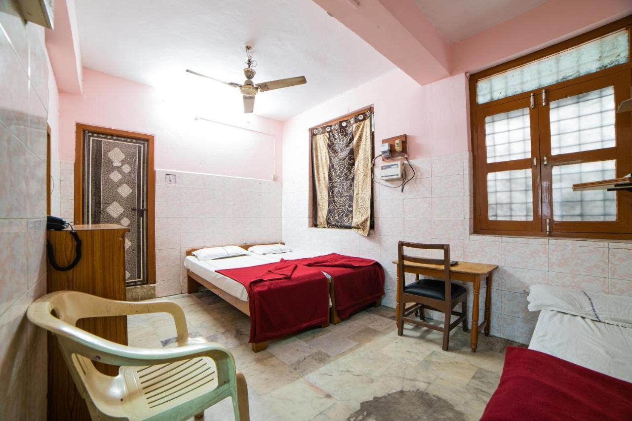 Hotel O Sree Radha Lodge Near Snow World Secundurabad Dış mekan fotoğraf