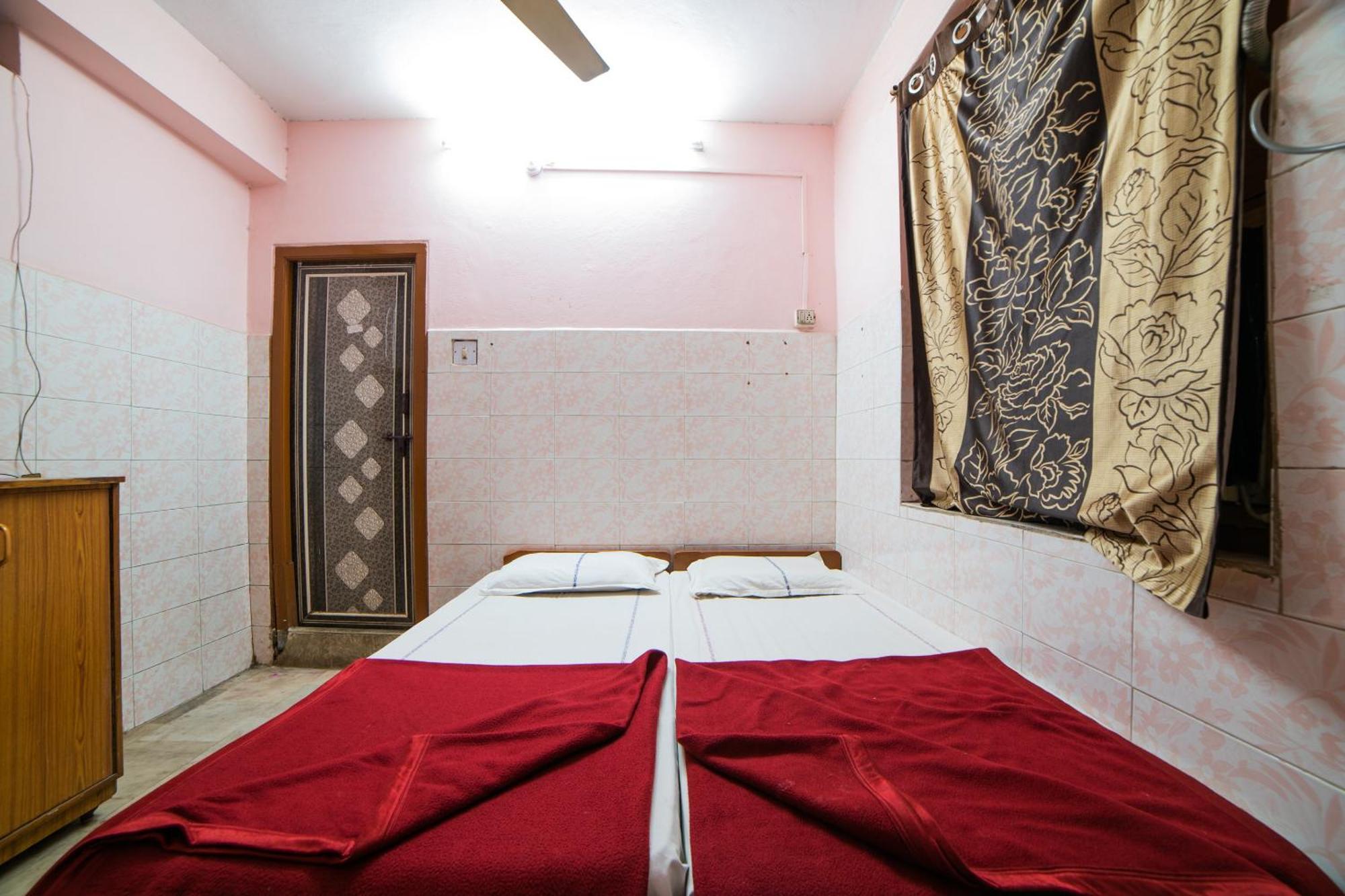 Hotel O Sree Radha Lodge Near Snow World Secundurabad Dış mekan fotoğraf