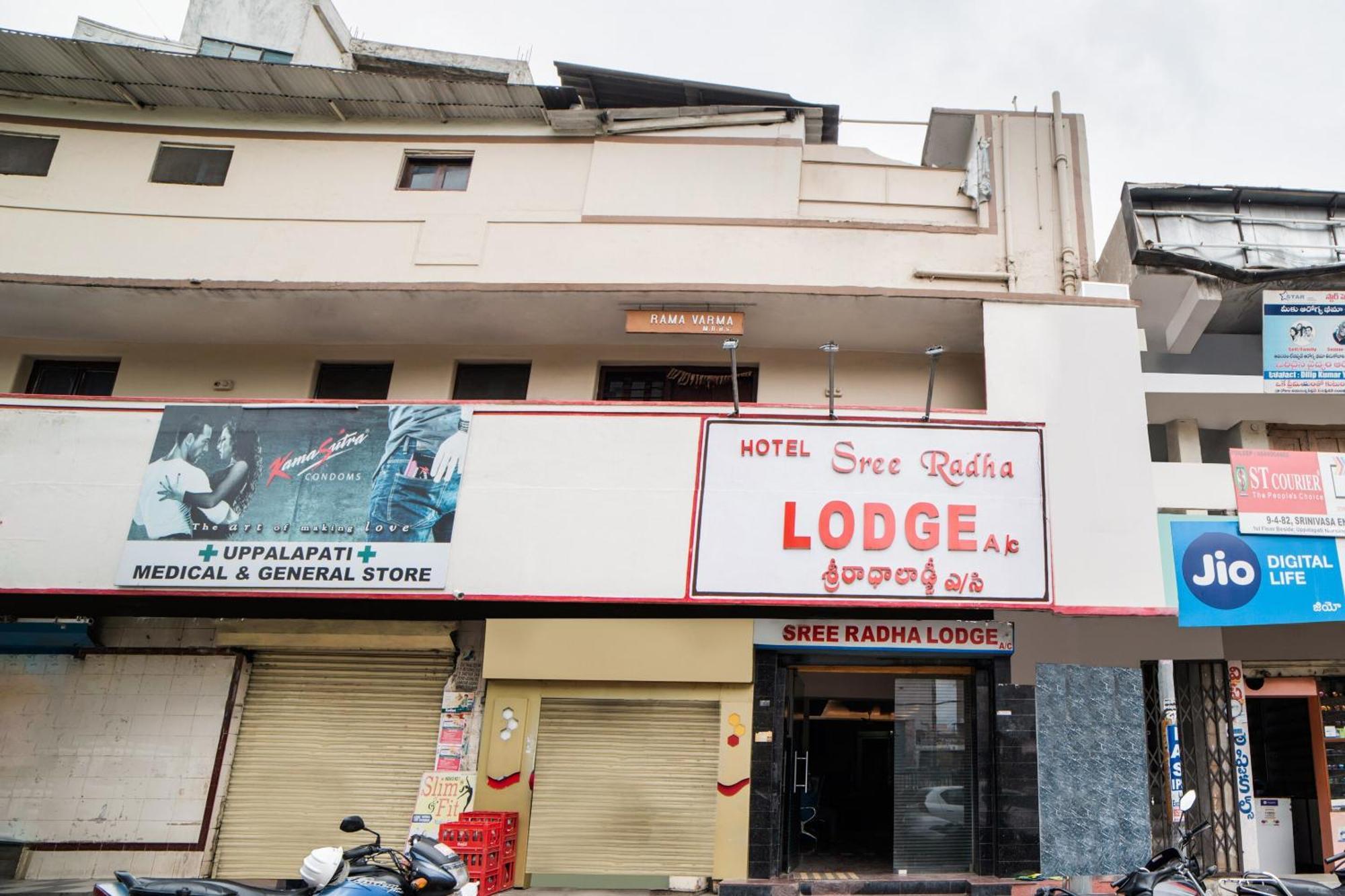 Hotel O Sree Radha Lodge Near Snow World Secundurabad Dış mekan fotoğraf