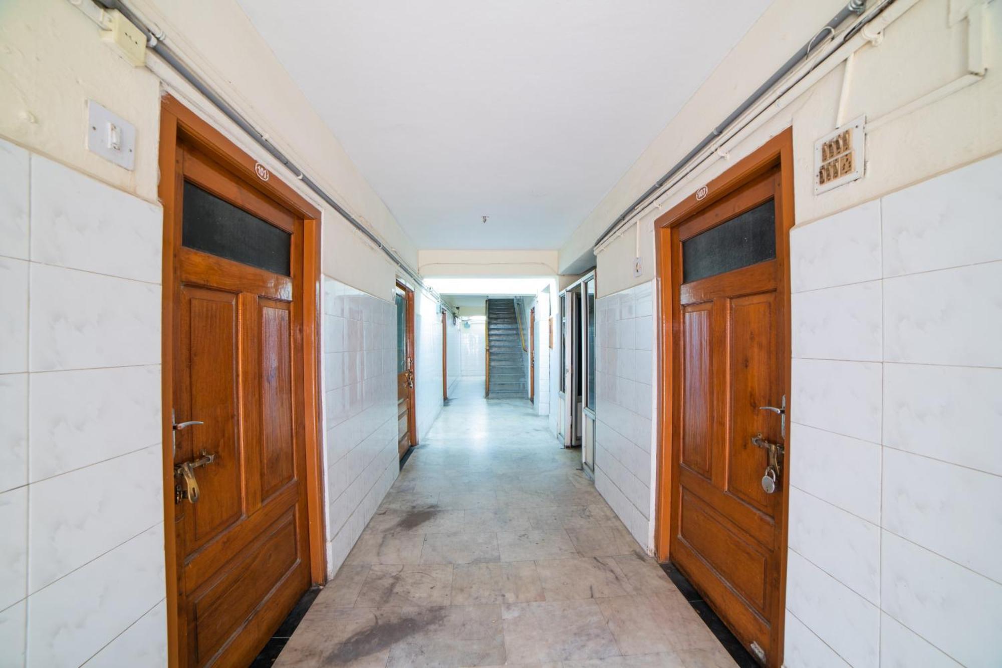 Hotel O Sree Radha Lodge Near Snow World Secundurabad Dış mekan fotoğraf