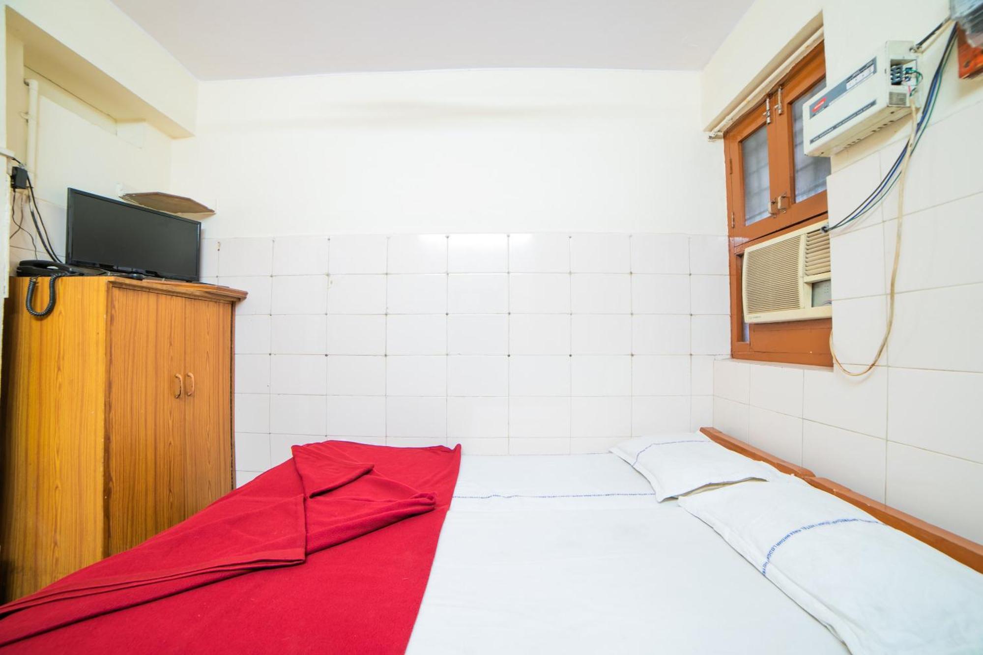 Hotel O Sree Radha Lodge Near Snow World Secundurabad Dış mekan fotoğraf